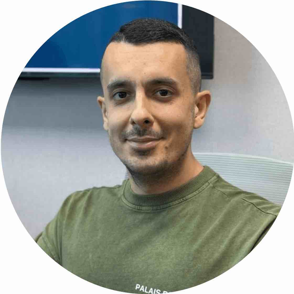 Yakov - expert at Novel Estates Dubai